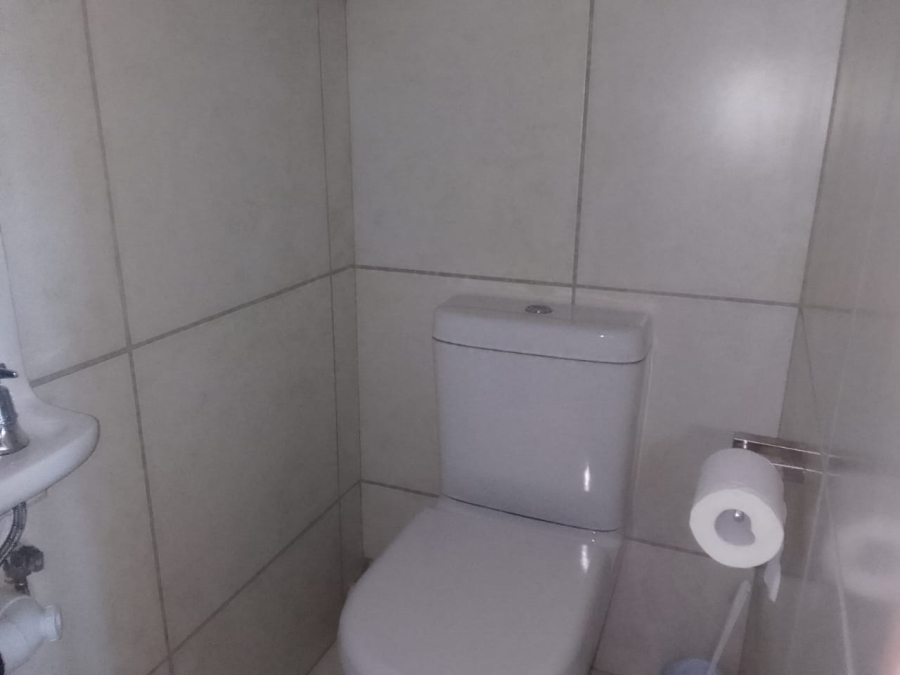 To Let 3 Bedroom Property for Rent in Quigney Eastern Cape